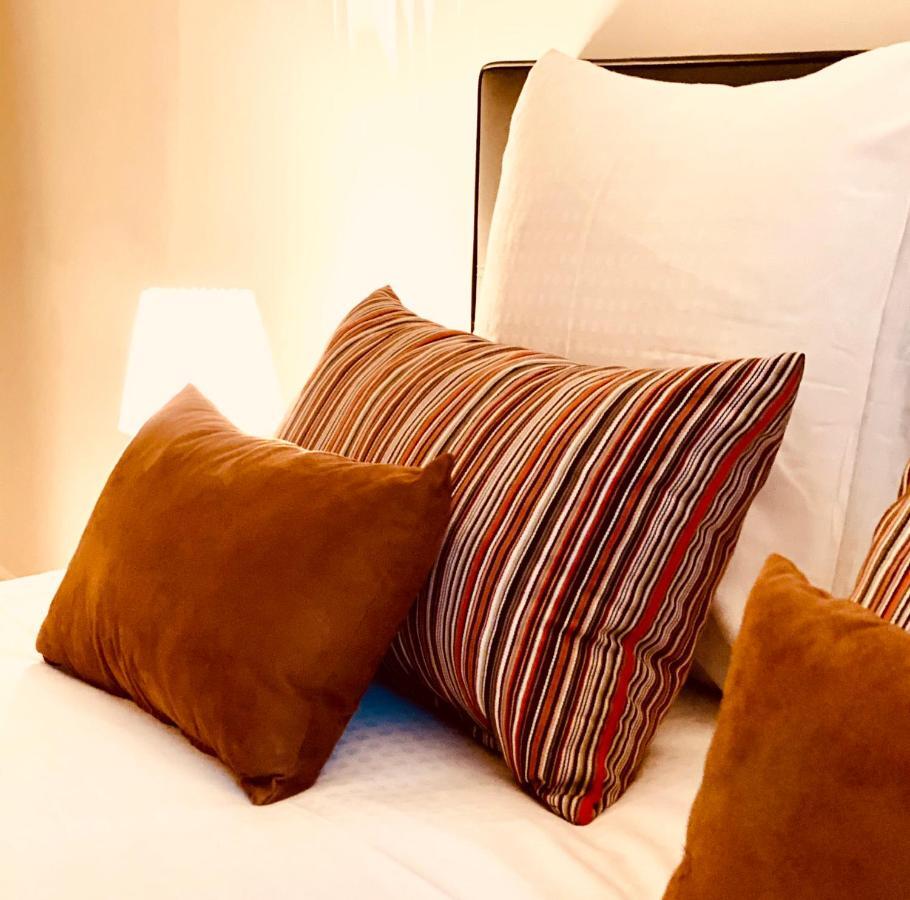 Luxury Apartment Mons City Center Luaran gambar